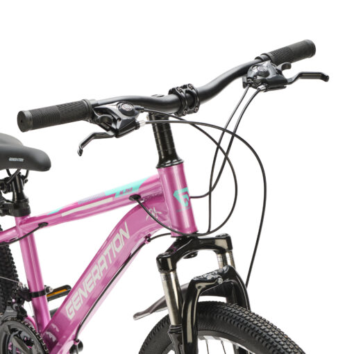 Ontdek de Generation M-760 Mountainbike 20 inch - Roze met spatborden voor kinderen van 6-8 jaar. Met stoer design, 21 versnellingen en schijfremmen voor optimale veiligheid en plezier!