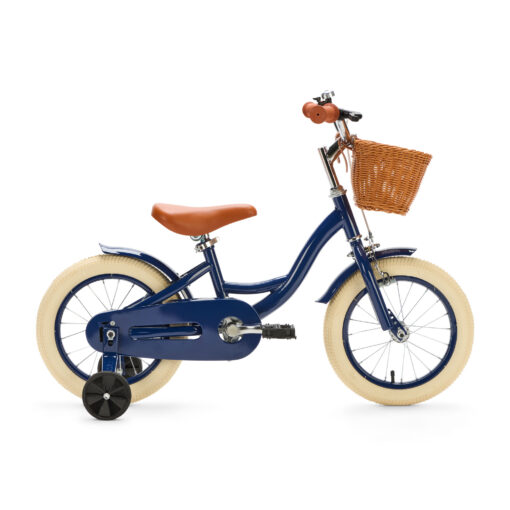 Op de Donkerblauwe Generation Blanco kinderfiets 14 inch met mandje trekt jouw kind zeker de aandacht! Deze stoere fiets, geschikt voor kinderen van 3 tot 5 jaar, wordt met zijwieltjes geleverd en is daarom ook perfect geschikt voor kinderen die nog wat ondersteuning kunnen gebruiken.