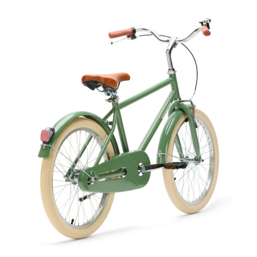 De Generation Pure 20 inch Groen is een klassieke jongensfiets voor kinderen van 6 tot 8 jaar. Met stevig frame, comfortabele zithouding en verstelbaar zadel is dit model ideaal voor school, speelafspraakjes en dagelijks fietsplezier.
