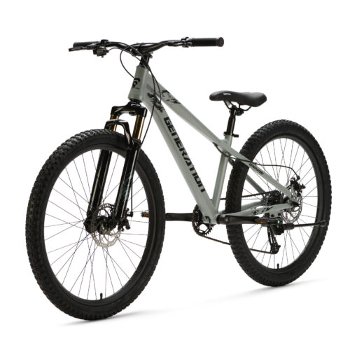 De Generation X8 Mountainbike 26 inch - Grijs is een stoere en betrouwbare fiets voor kinderen van 10 tot 14 jaar. Met 8 versnellingen, schijfremmen voor en achter en een verstelbaar zadel is deze mountainbike ideaal voor straat- en recreatieve off-road ritten.